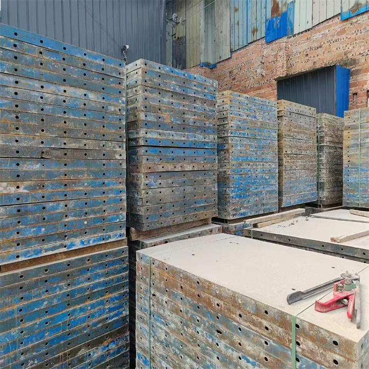 ���ݶ��ָ�ģ�峧��