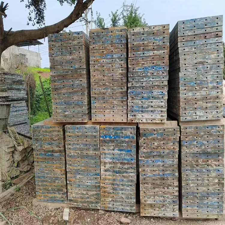 ���ݶ��ָ�ģ�峧��